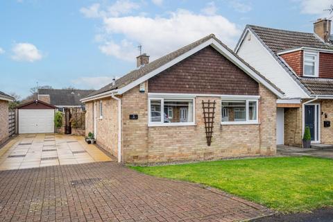 2 bedroom bungalow for sale, Carrfield, Woodthorpe, York
