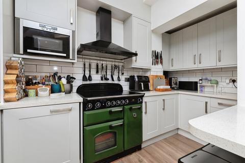 3 bedroom terraced house for sale, Shakespeare Crescent, London