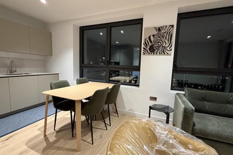 2 bedroom flat to rent, Bella House, SE10