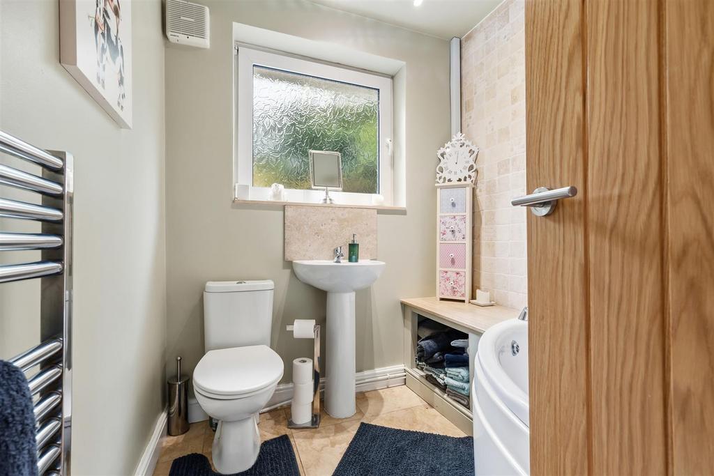 Bathroom - sink and WC.jpg