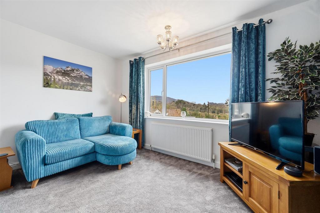 Sitting Room-Bedroom Four to window.jpg