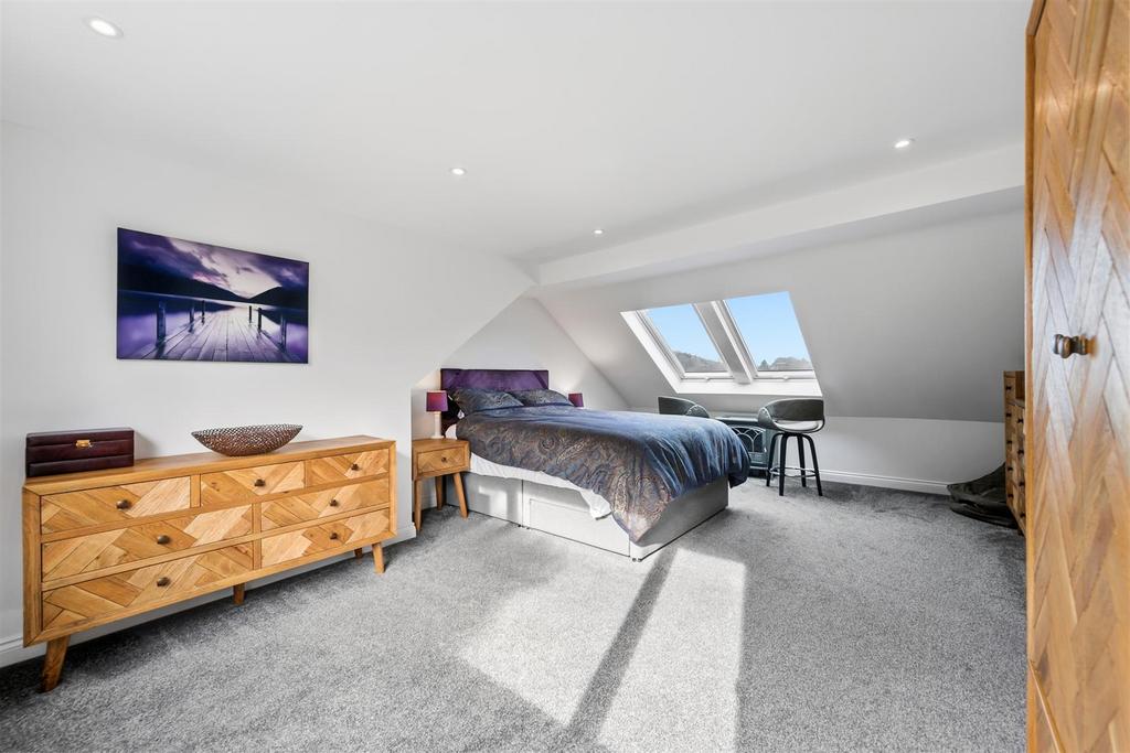 Bedroom One to Veluxes.jpg