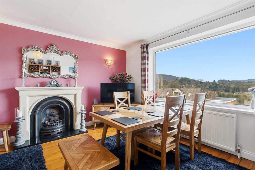 Lounge-Diner - fireplace.jpg
