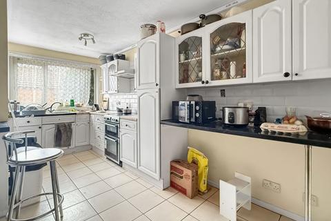 3 bedroom terraced house for sale, Spout Way, Telford TF3