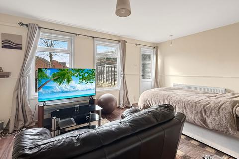 3 bedroom terraced house for sale, Spout Way, Telford TF3