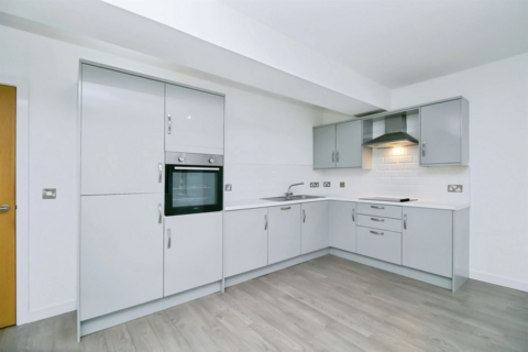 2 bedroom apartment to rent, Mary Street, PORTHCAWL, CF36