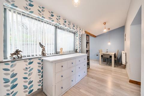 2 bedroom end of terrace house for sale, Enfield Road, Redditch, B97