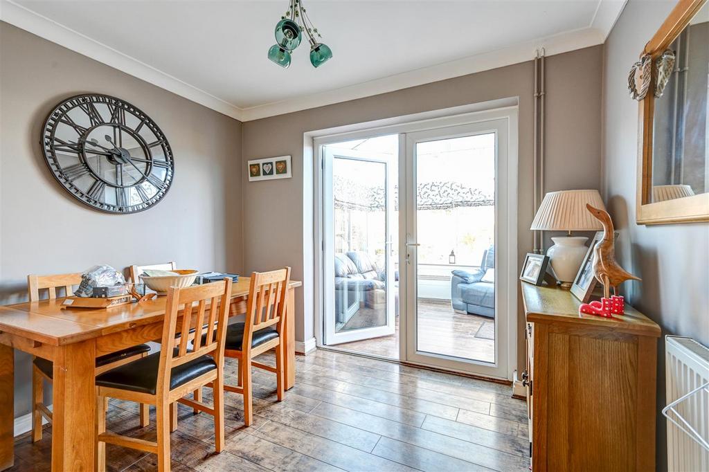 Dining Room.jpg