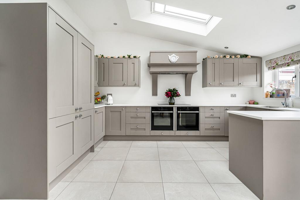 Kitchen/Reception