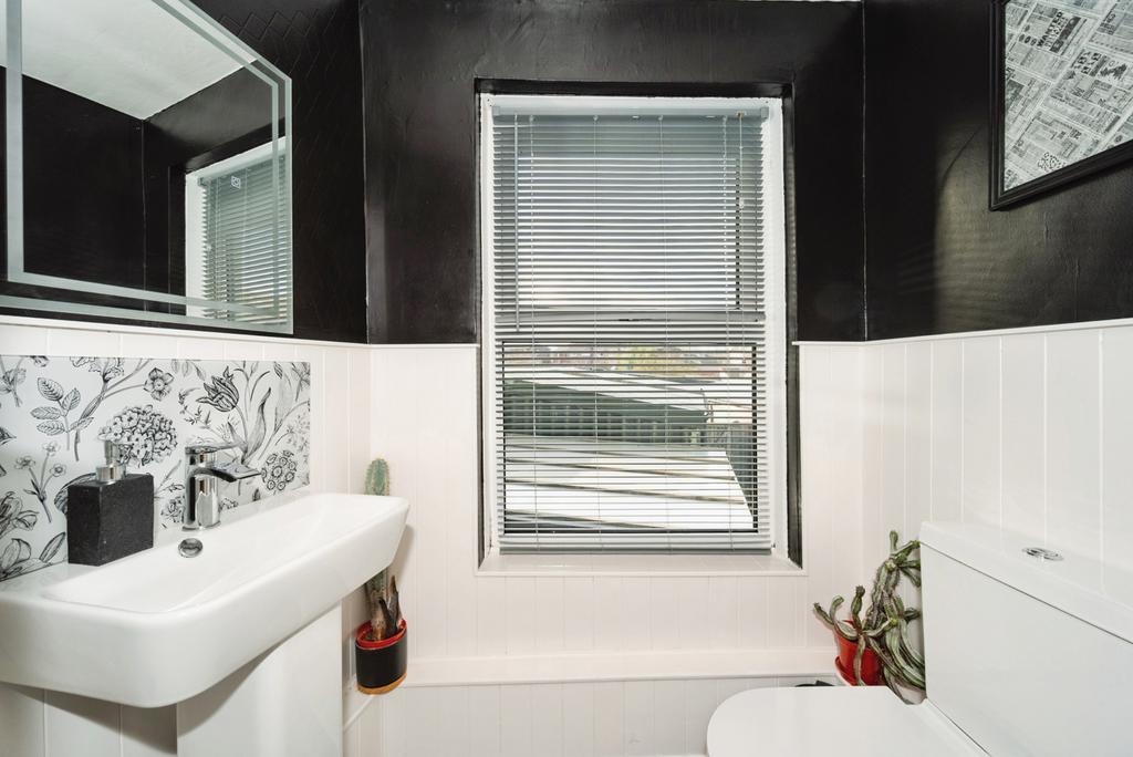 En-Suite Cloakroom