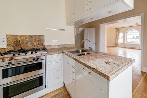3 bedroom apartment to rent, St. Georges Drive, London, SW1V