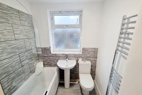 undefined, Meadow Lane, ALFRETON, DE55