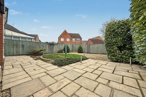 3 bedroom semi-detached house for sale, Rawdon Way, Faringdon, SN7