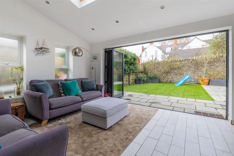 4 bedroom end of terrace house for sale, Harrismith Road, Cardiff CF23