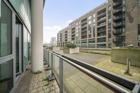 undefined, High Street, Stratford E15