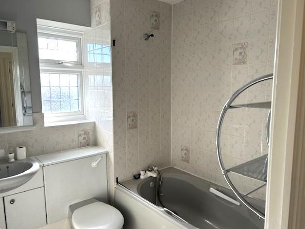 3 piece family bathroom