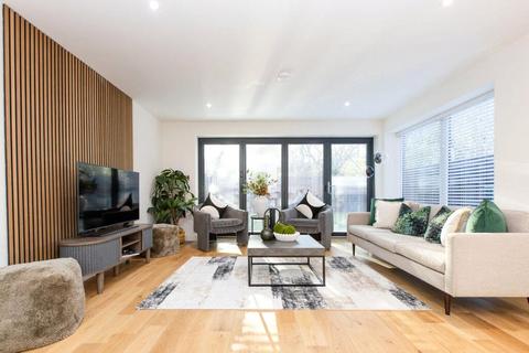 4 bedroom detached house for sale, Skylark Gardens, Hooton, Ellesmere Port, Cheshire, CH66