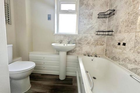 1 bedroom flat to rent, East Street, St. Ives, PE27