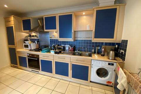 2 bedroom flat to rent, Blake House, Gunwharf Quays, Portsmouth, PO1