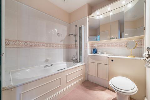3 bedroom terraced house for sale, Lakeside Grange, Weybridge, KT13