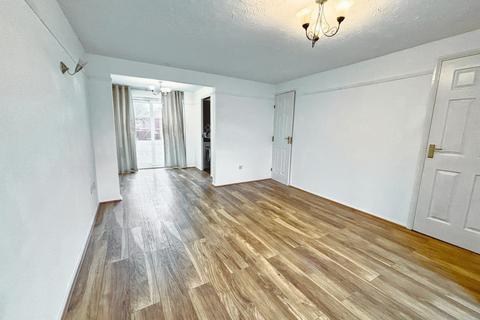 4 bedroom terraced house to rent, Mitcham, CR4