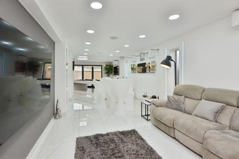 undefined, Howitt Drive, Bradville, Milton Keynes