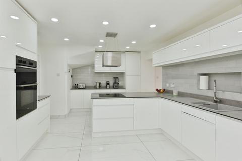 undefined, Howitt Drive, Bradville, Milton Keynes