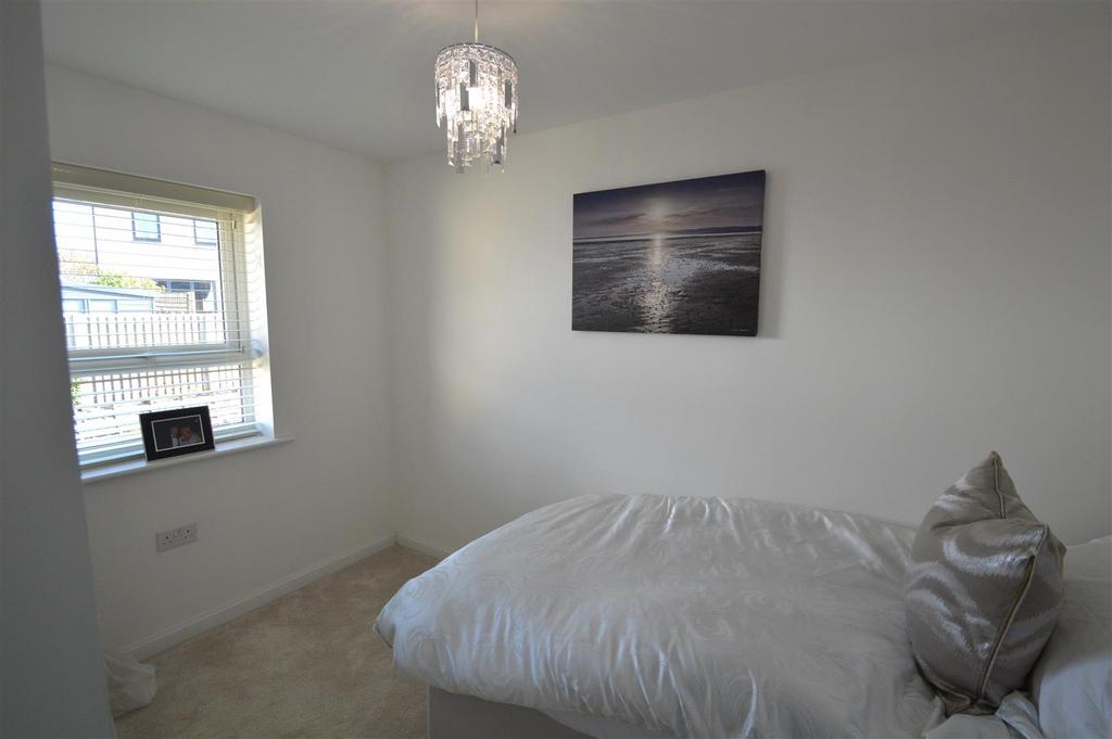 Bedroom 4 .JPG