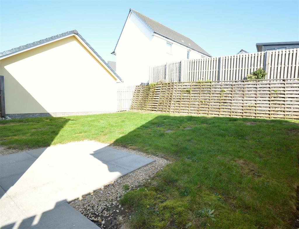 Rear garden 2.JPG