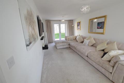 undefined, 42 Crompton Way, Ogmore by Sea, CF32 0QF