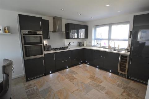 undefined, 42 Crompton Way, Ogmore by Sea, CF32 0QF