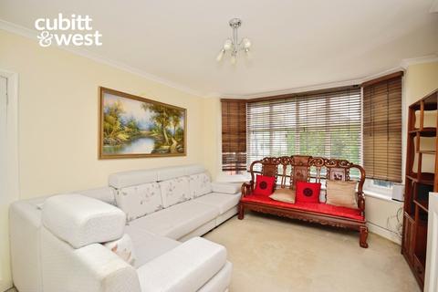 5 bedroom semi-detached house to rent, Waverley Road Epsom KT17