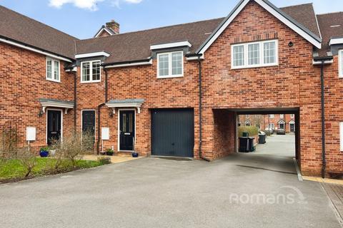 2 bedroom maisonette for sale, Montague Mews, Farnham, Surrey