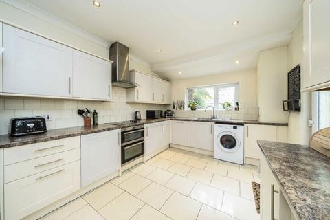 undefined, Lewin Road, London SW16