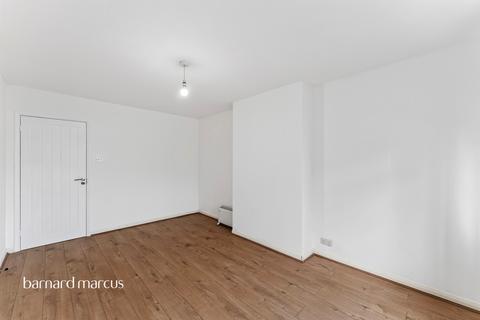 undefined, Raleigh Gardens, Mitcham