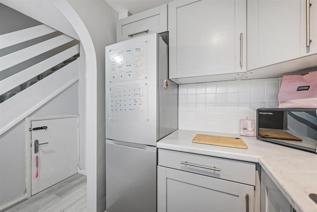 Kitchen - fridge-freezer.jpg