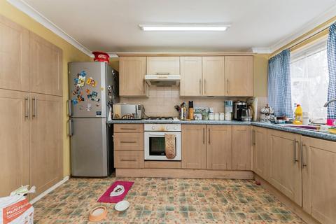 3 bedroom terraced house for sale, Knappers Way, Brandon