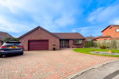 4 bedroom bungalow for sale, Hope Shield, Washington NE38