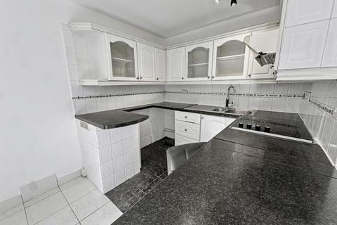 1 bedroom flat for sale, Flat 4 Eaton Court, 12 Madeira Road, Bournemouth, Dorset, BH1 1QG