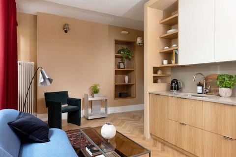 1 bedroom apartment to rent, Harley Street