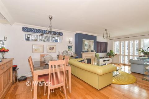 undefined, Kingsgate Avenue, Broadstairs, Kent