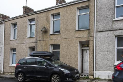 Russell Street, Llanelli, SA15