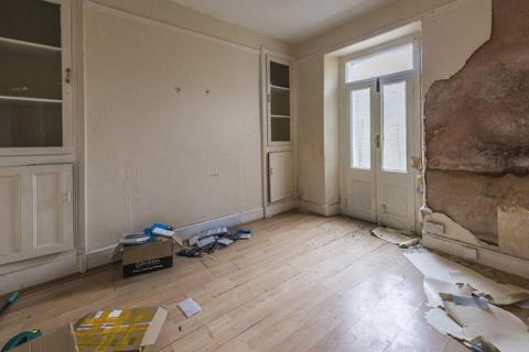 3 bedroom terraced house for sale, Russell Street, Llanelli, SA15