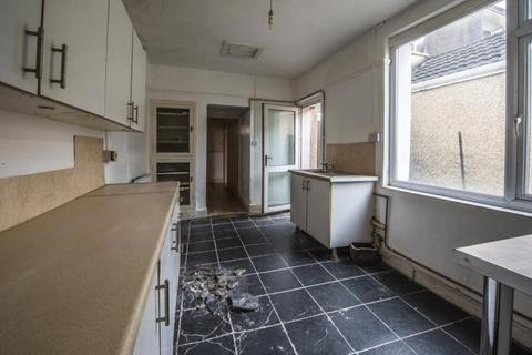 3 bedroom terraced house for sale, Russell Street, Llanelli, SA15