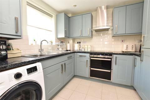 2 bedroom apartment for sale, Ash Court, Leeds, West Yorkshire