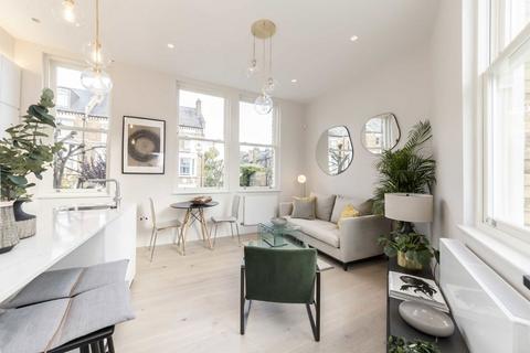 2 bedroom flat to rent, Estelle Road, London NW3