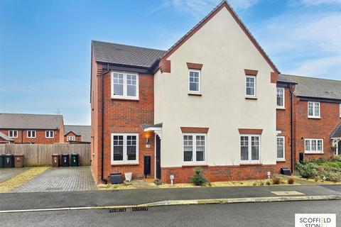 3 bedroom semi-detached house for sale, Astley Garden, Hilton, Derby