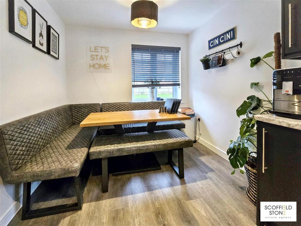 Kitchen diner