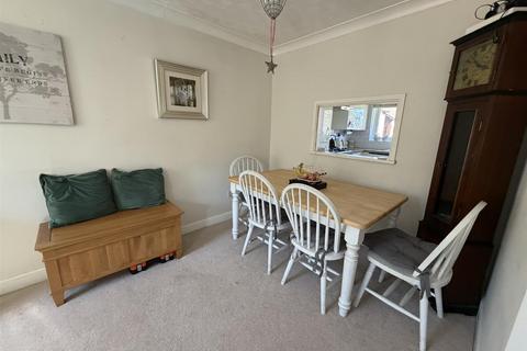 3 bedroom house for sale, Oriel Road, Daventry