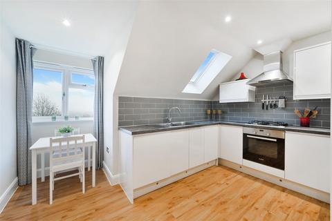 1 bedroom apartment for sale, Windwood, 33 Mill Street, Redhill RH1